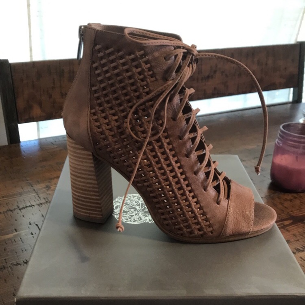 Vince Cameron Heels